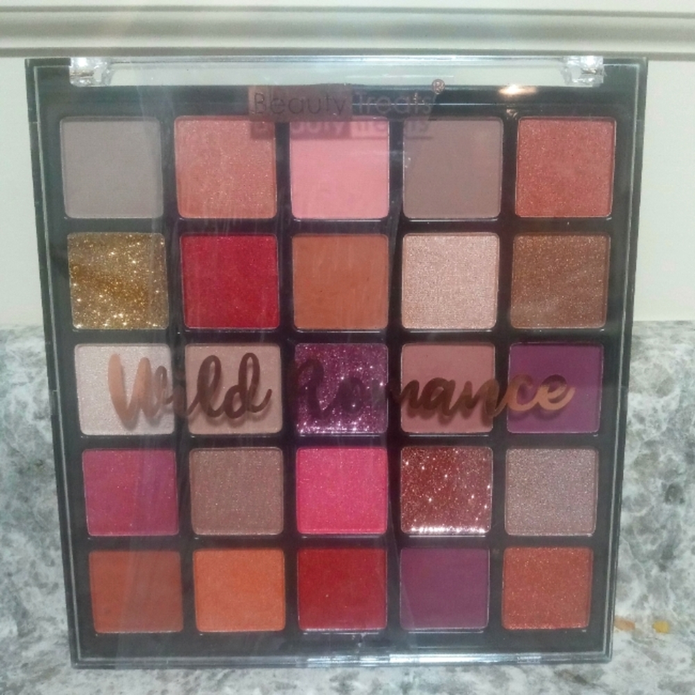 Beauty Treats Eye Shadow